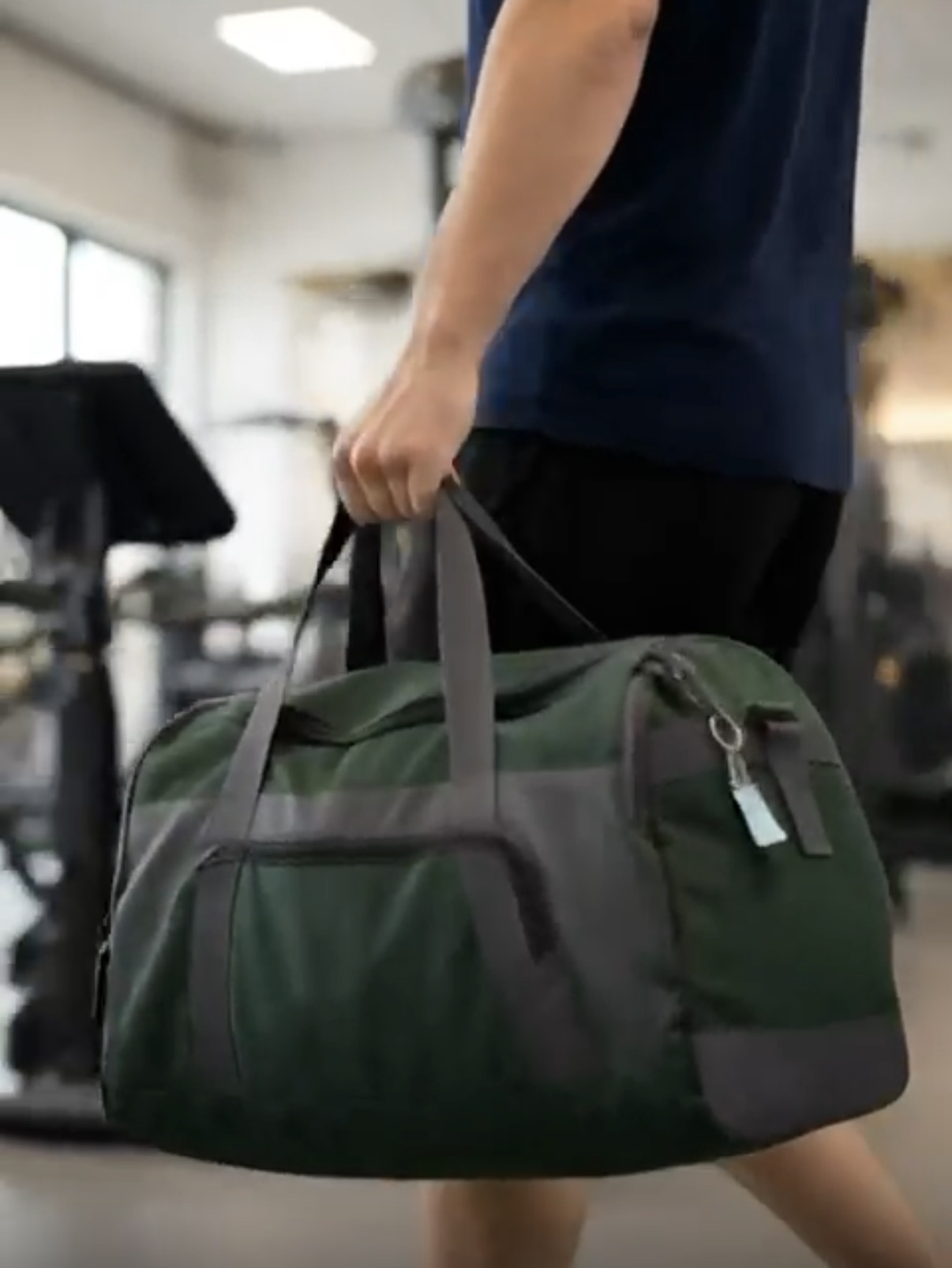 BookTag an der Sporttasche